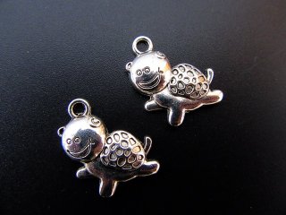 50 Silver Plated Metal Turtle Beads Pendants 24x16mm