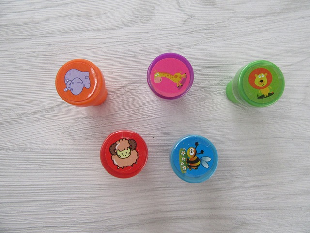 60 Funny Lion Bee Etc Design Stampers Kids Toy Assorted - Click Image to Close
