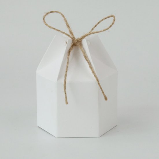 50X Kraft White Hexagonal Wedding Favour/Bomboniere Boxes - Click Image to Close