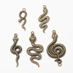25Pcs Snake Beads Pendants Charms Jewelry Finding Assorted