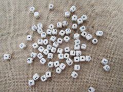 850Pcs Wooden Cube Alphabet Letter Beads 8x8mm 850Pcs Wooden Cube Alphabet Letter Beads 8x8mm