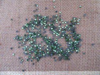 7500Pcs Green Round Facted Flatback Rhinestone 3mm Dia.