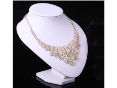 (image for) 1X White Leatherette Necklace Display Bust Stand 18cm High