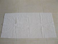 1X New White Net Non-slip Rug Pad 113x53cm