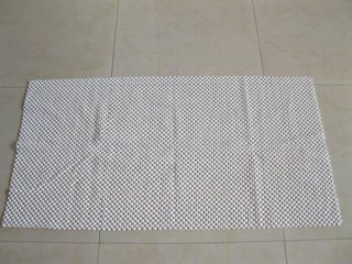 1X New White Net Non-slip Rug Pad 113x53cm (image for) 1X New White Net Non-slip Rug Pad 113x53cm