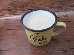 4Pcs Funny Scented White Candle in Retro Enamel Mug Cup 4Pcs Funny Scented White Candle in Retro Enamel Mug Cup
