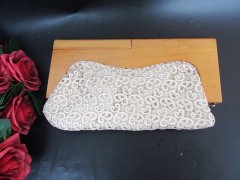 1X Ivory Lace Lady's Handbag with Wooden Frame Edge 1X Ivory Lace Lady's Handbag with Wooden Frame Edge