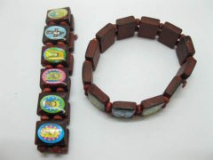 60 Assorted Cartoon Wooden Beaded Bracelets 60 Assorted Cartoon Wooden Beaded Bracelets