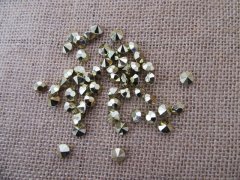 1500Pcs Golden Plastic Diamond Rhinestone Table Scatter 7x5mm 1500Pcs Golden Plastic Diamond Rhinestone Table Scatter 7x5mm