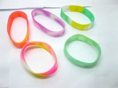 24 Assorted Rubber Bracelet Glow in The Dark 24 Assorted Rubber Bracelet Glow in The Dark