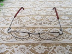 (image for) 1Pc Clear Folding Foldable Reading Glasses 200+ with Case