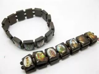 60 Wooden Beaded Bracelets with Jesus Religious Sticker on