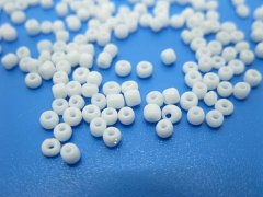 1Bag X 30000pcs (450g) White Opaque Glass Seed Beads 2mm 1Bag X 30000pcs (450g) White Opaque Glass Seed Beads 2mm