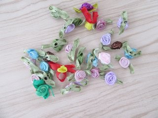 1000 Hand Craft Satin Ribbon Flower Embellishments 20-27mm