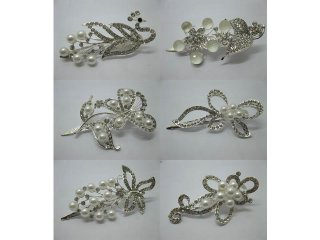 4Pcs Silvery Hair Clips W/ Rhinestone & Pearl Assorted