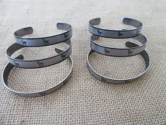 12Pcs Fashion Silver Bangle Bracelets Reindeer Design Jewellery