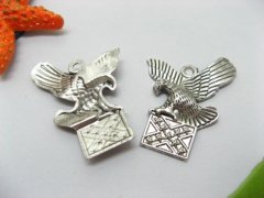 20pcs Thinking Hawks and Flag Pendants yw-ac-mp7 20pcs Thinking Hawks and Flag Pendants yw-ac-mp7