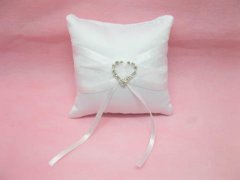 1Pcs White Wedding Ring Pillow 10x10cm with Heart Buckle Wholesa 1Pcs White Wedding Ring Pillow 10x10cm with Heart Buckle Wholesa