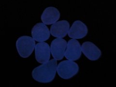 (image for) 100 Glow in The Dark Stones Purple Pebbles Rock Fish Home Garden