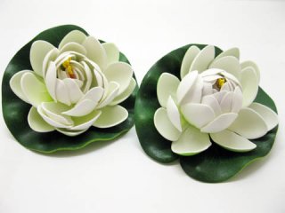 (image for) 25 Floating 10.5cm Lotus Flower Ornament Wedding Decor - White