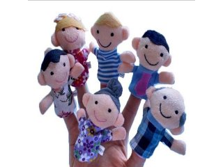 6 Lovely Family Finger Puppet Dolls Educational Hand Toy Family