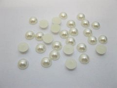 2500Pcs 8mm Ivory Semi-Circle Simulated Pearl Bead Flatback 2500Pcs 8mm Ivory Semi-Circle Simulated Pearl Bead Flatback