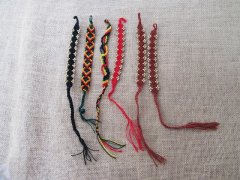 12X Handmade Knitted Unfinished Bracelets with Wooden Beads 12X Handmade Knitted Unfinished Bracelets with Wooden Beads
