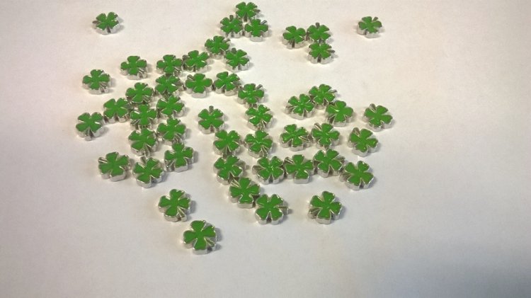 50 pcs GREEN FLOWER floating charm - Click Image to Close
