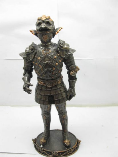 1X New Resin Standing Knight Statue cra-ch4 - Click Image to Close