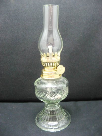 A Antique Clear Glass Kerosene Oil Finger Lamp - Click Image to Close