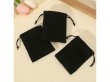 100Pcs Black Velvet Drawstring Gift Jewelry Pouches 7x5cm