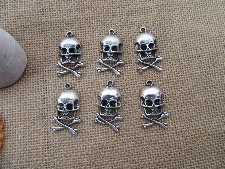 50Pcs New Pirate Skull Beads Charms Pendants Jewellery Findings - Click Image to Close