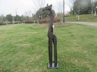 1Pc Shabby Hand Carved Standing Tall Giraffe Statue 76.5cm High