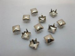 500Pcs Silver Color Pyramid Studs 5x5mm Leather Craft 500Pcs Silver Color Pyramid Studs 5x5mm Leather Craft