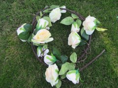 (image for) 1Pc Beige 14 Flower Head Artificial Rose Leaf Garland Vine Thick