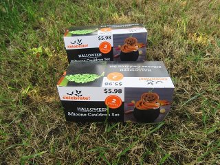 2Pcs Silicone Halloween Cauldron Bowl for Treats & Table Decor (image for) 2Pcs Silicone Halloween Cauldron Bowl for Treats & Table Decor