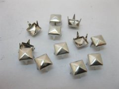 500Pcs Silver Color Pyramid Studs 7x7mm Leather Craft 500Pcs Silver Color Pyramid Studs 7x7mm Leather Craft
