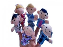 6 Lovely Family Finger Puppet Dolls Educational Hand Toy Family