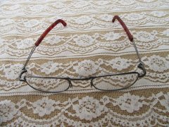 1Pc Clear Folding Foldable Reading Glasses 100+ with Case 1Pc Clear Folding Foldable Reading Glasses 100+ with Case