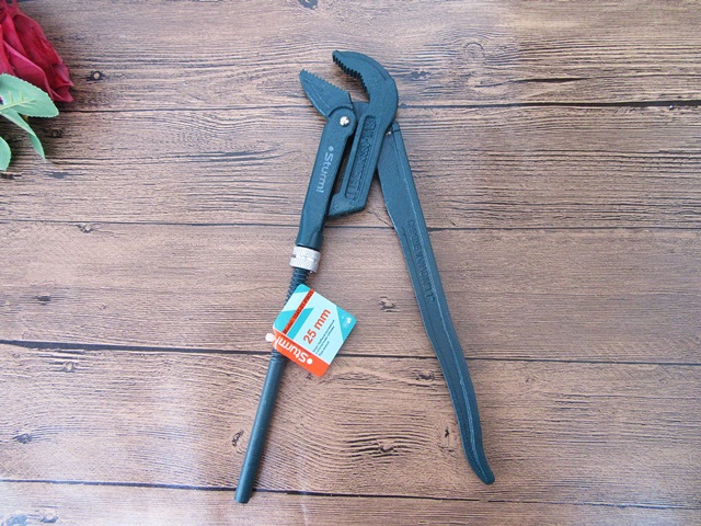 1Pc Adjustable Pipe Wrench Spanner 25mm 1Pc Adjustable Pipe Wrench Spanner 25mm