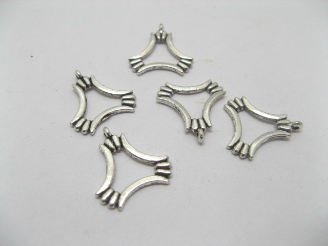 100 17mm Charms Metal Triangle Pendants - Click Image to Close