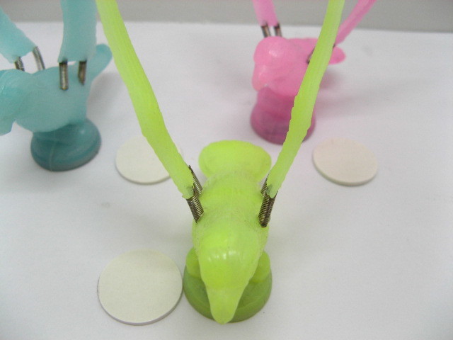 60 Glow in Dark Flying Bird Fridge Magnets 60 Glow in Dark Flying Bird Fridge Magnets