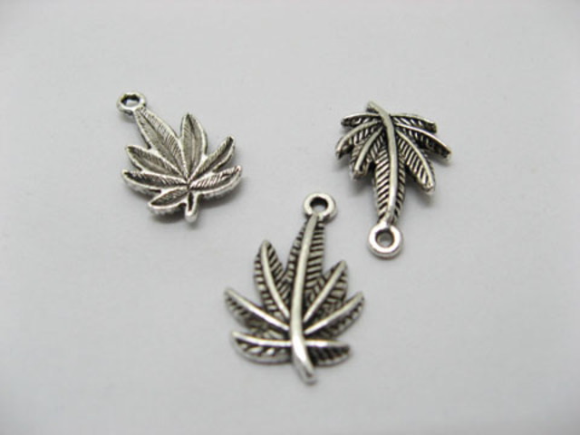 200 Charms Metal Maple-leaf Pendants finding 200 Charms Metal Maple-leaf Pendants finding