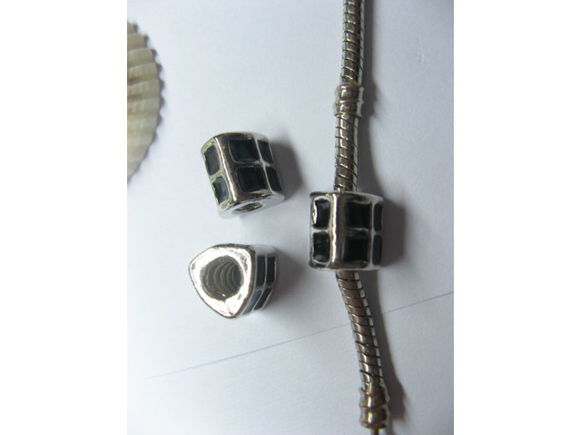 10 Black Enamel Metal Thread European Beads pa-m185