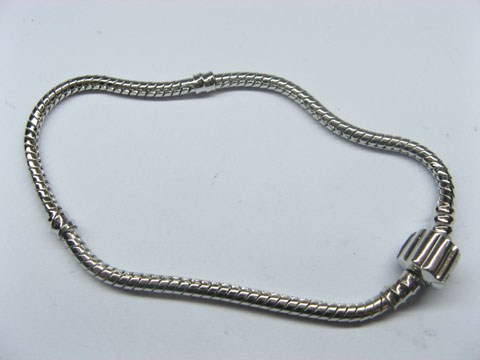 4Pcs Metal Carved Clasp European Bracelets 21cm pa-s25 - Click Image to Close