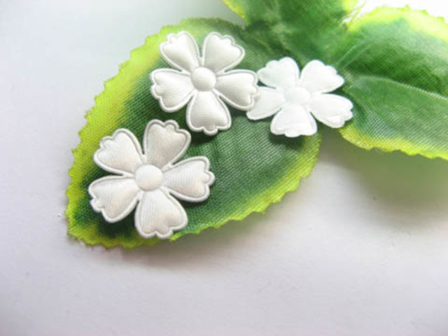 1000 White Ribbon Padded Flower Embellishments Trims - Click Image to Close