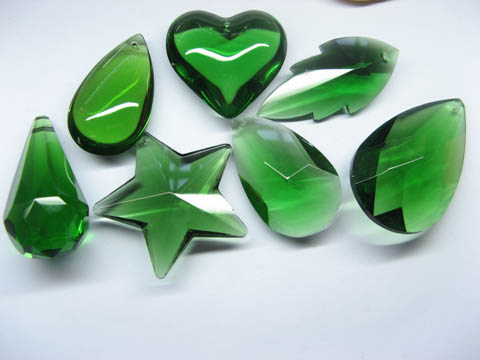 30 Assorted Green Glass Pendants pd-gd-ch8 - Click Image to Close