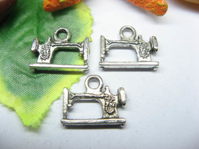 200 Charms Metal Sewing Machine Pendants Jewelry Finding