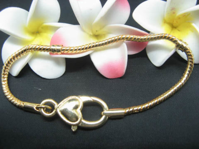 4Pcs Golden Plated Heart Clasp European Bracelets 20cm 4Pcs Golden Plated Heart Clasp European Bracelets 20cm