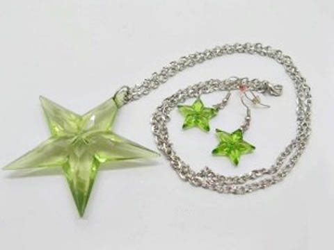 5X Green Star Chain Necklace w/Earring - Click Image to Close